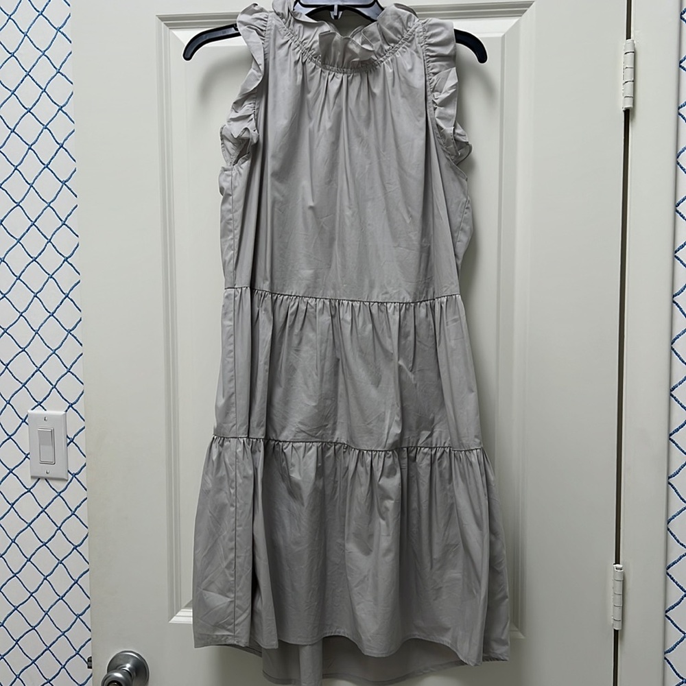 EUC Mazik Dress in gray with ruffle collar and sleeve details
